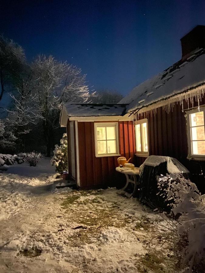 Mysig Stuga Naera Aestad Vingard & Spa Exterior photo
